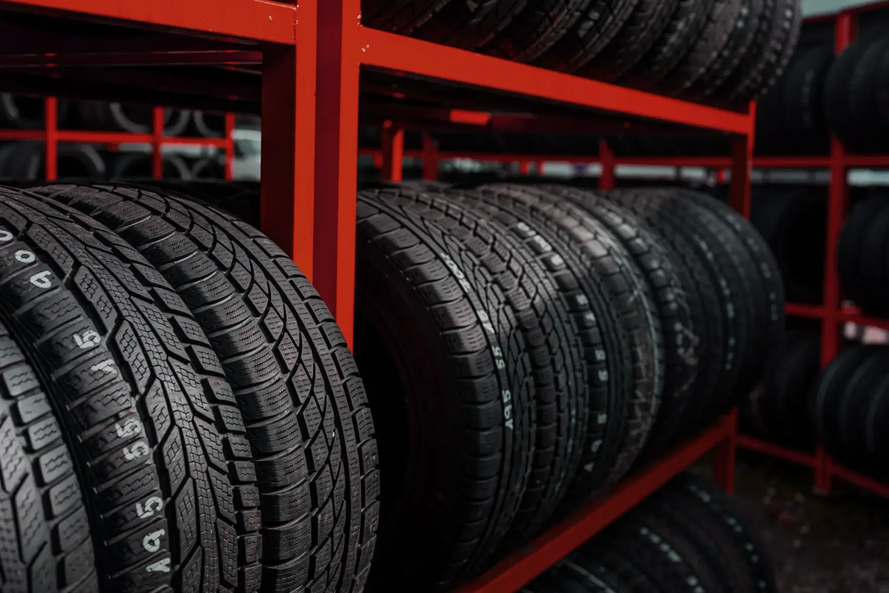 Stoccaggio e deposito: Custodiamo noi le tue gomme · Dionisi Rent&Service · dionisigroup.it