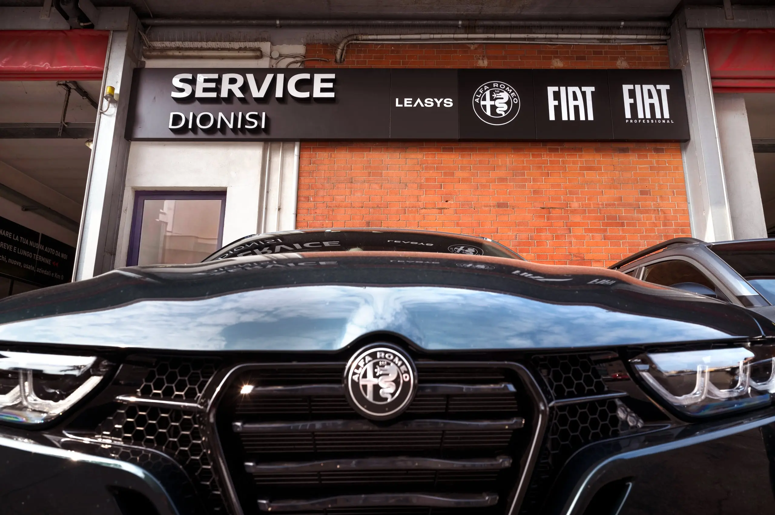L’insegna Service Dionisi, centro autorizzato Fiat, Fiat Professional e Alfa Romeo · Dionisi Rent&Service · dionisigroup.it